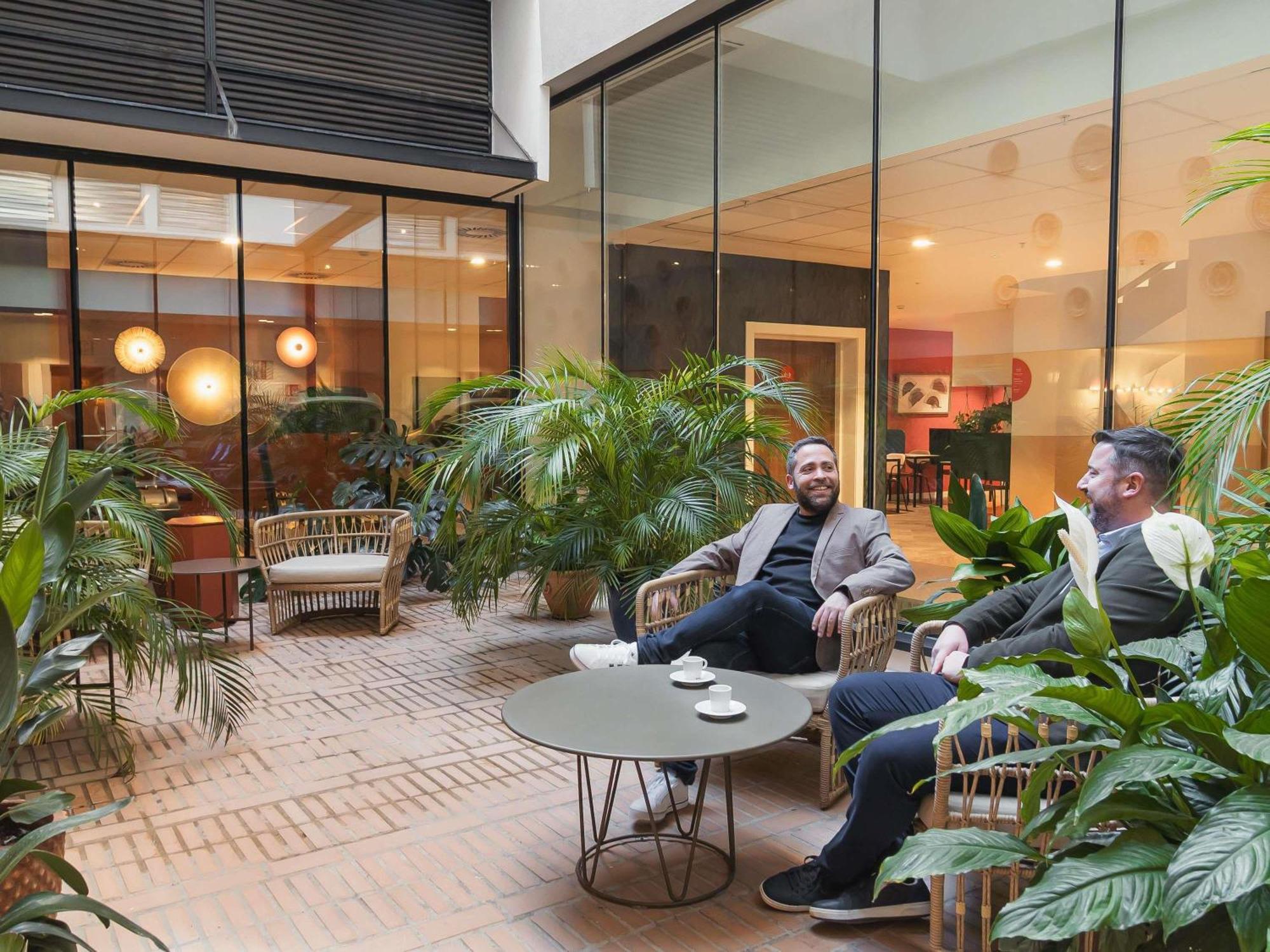 Ibis Styles Sevilla City Santa Justa Экстерьер фото