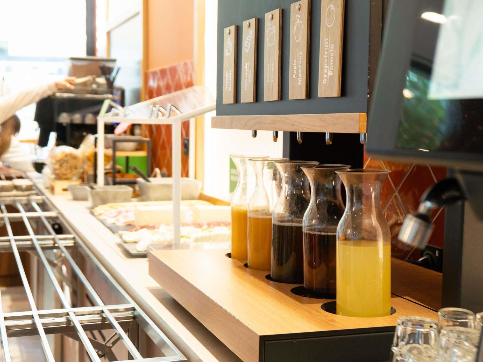 Ibis Styles Sevilla City Santa Justa Экстерьер фото