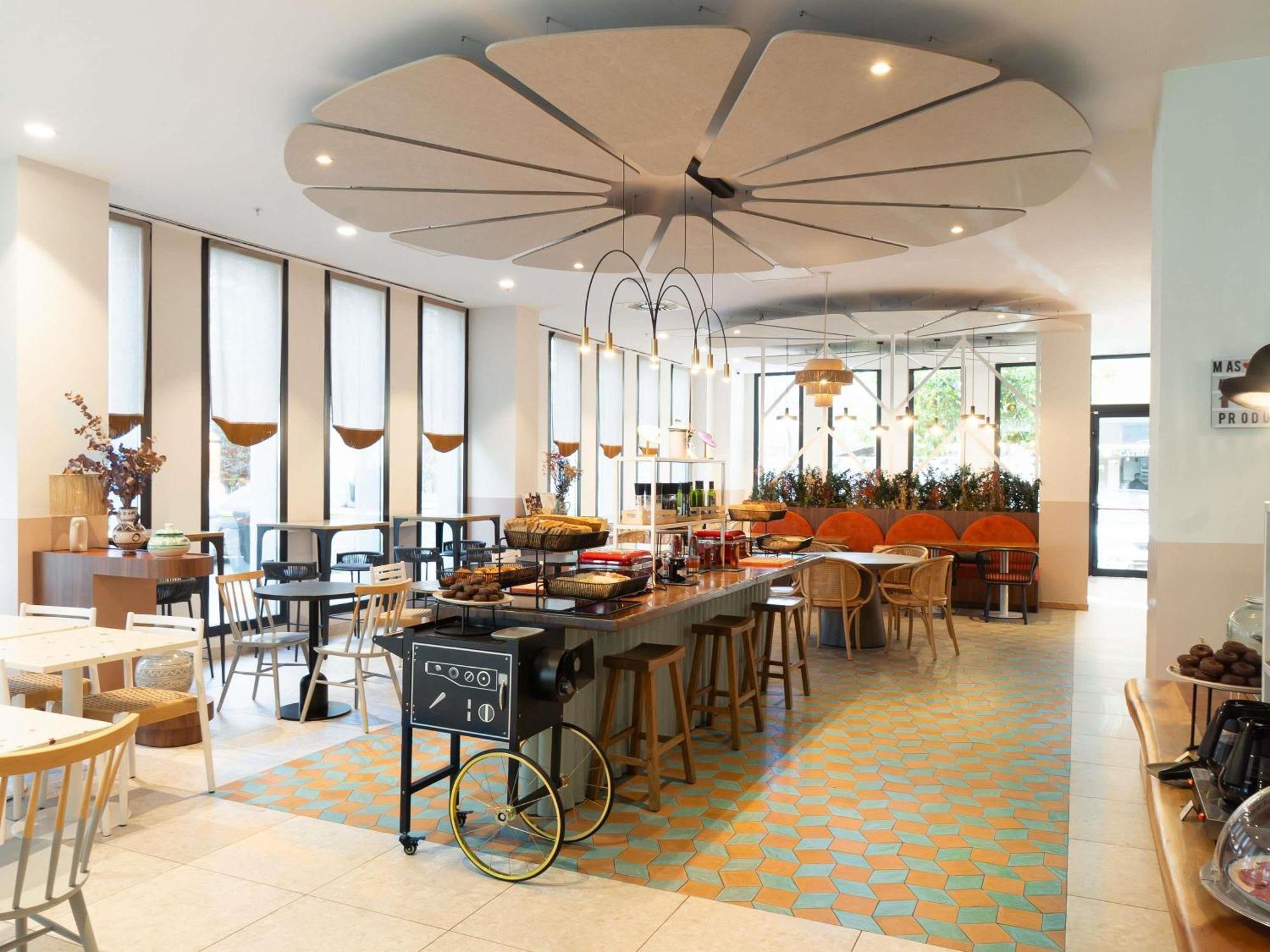 Ibis Styles Sevilla City Santa Justa Экстерьер фото