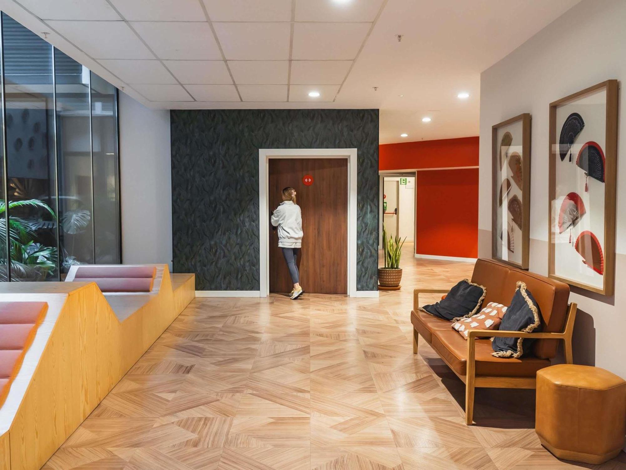 Ibis Styles Sevilla City Santa Justa Экстерьер фото